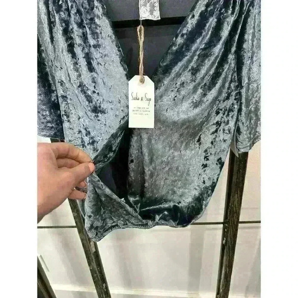 sadie and sage top - Picture 2 of 7